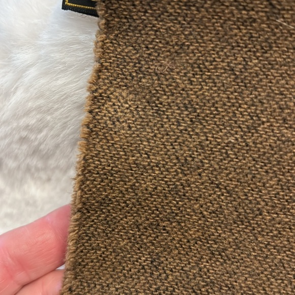 Fendi 💯 Wool Brown and Black fringe scarf unisex - Picture 13 of 13